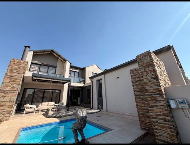 4 BEDROOM HOUSE FOR SALE IN FOUNTAINBROOK ESTATE